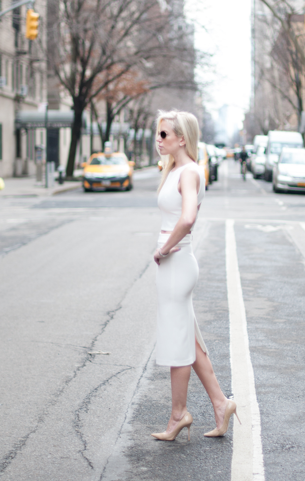 white-pencil-skirt-yael-steren