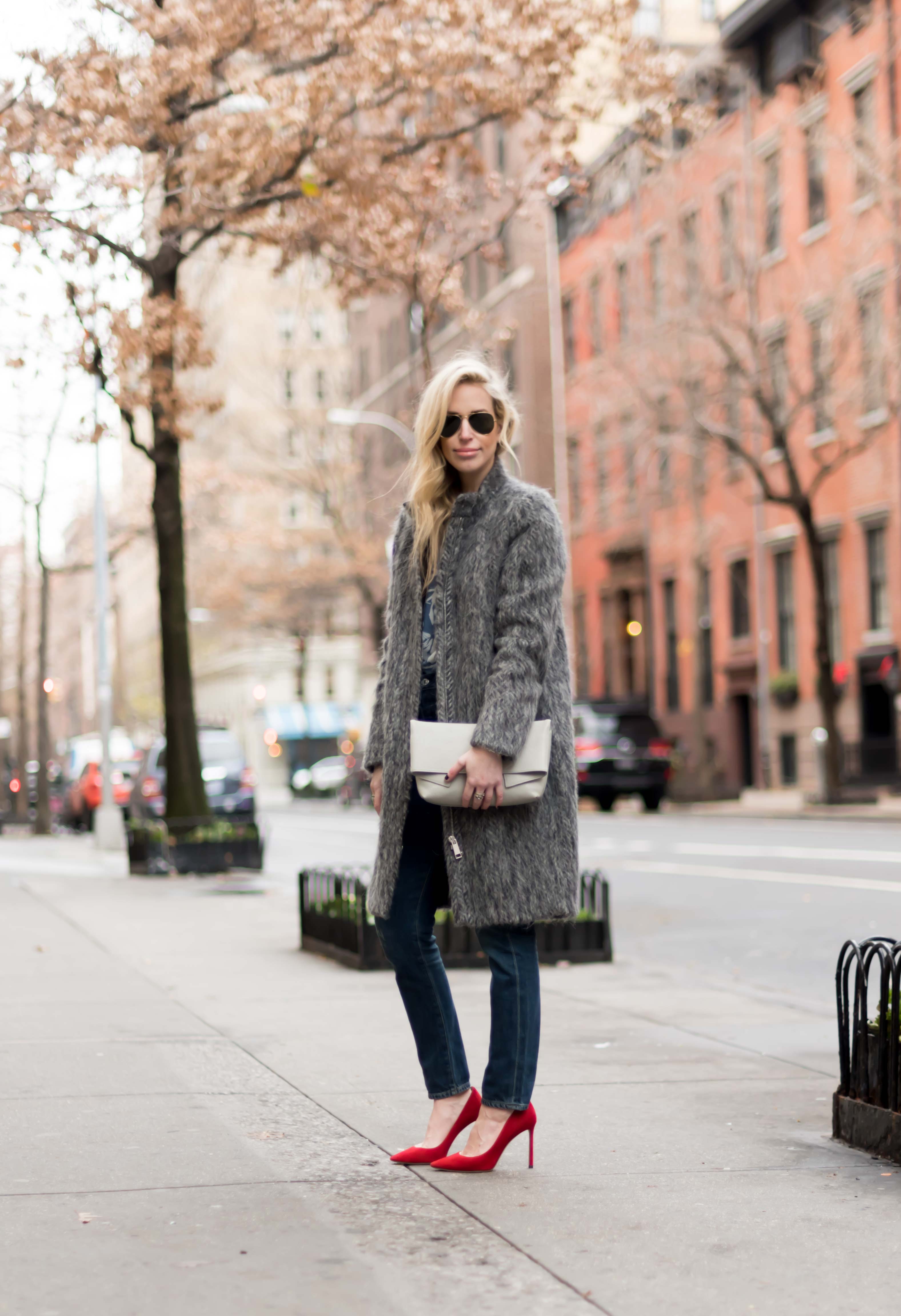 gigi-newyork-grey-claire-clutch-yael-steren