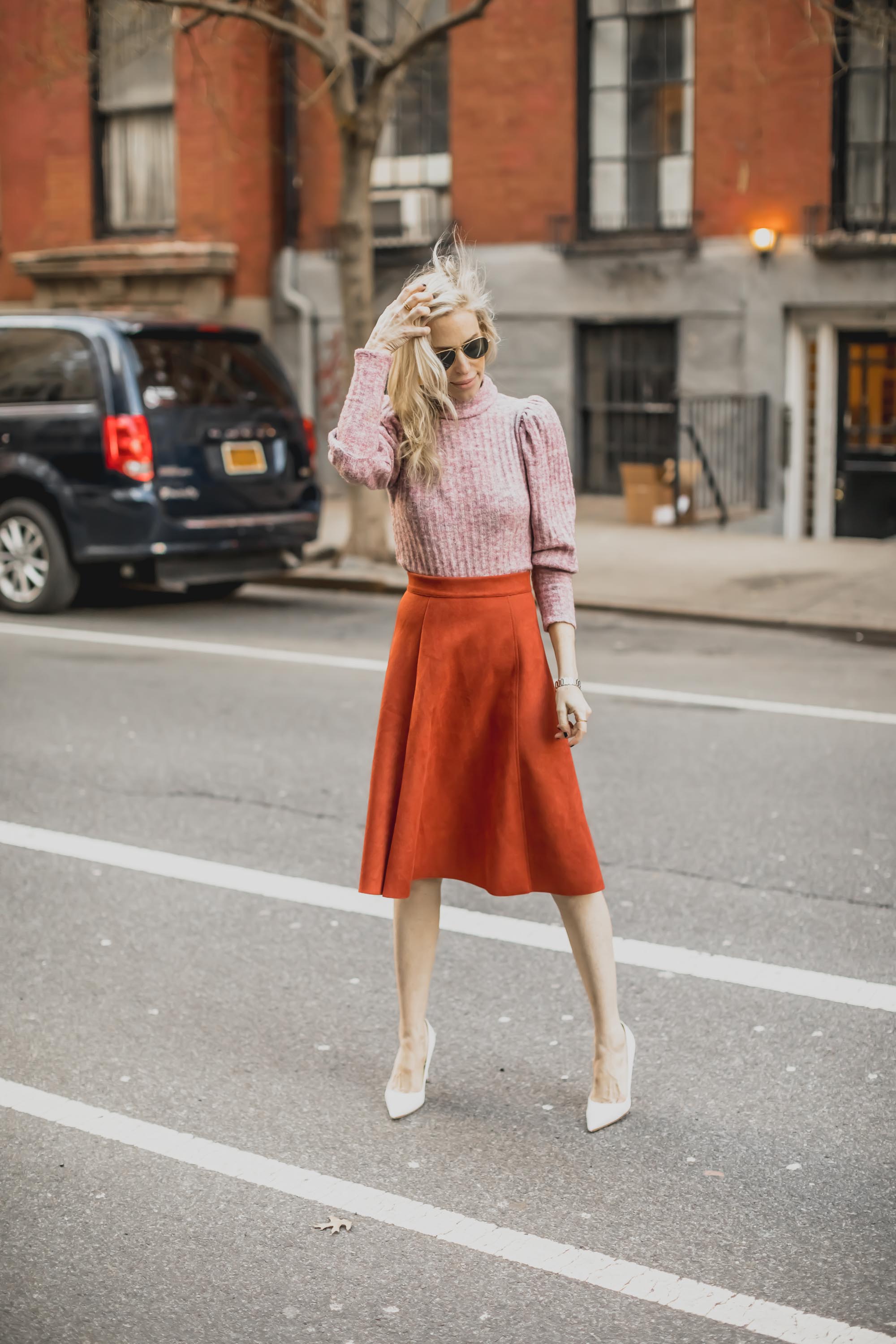 suede-skirt-chicwish-yael-steren