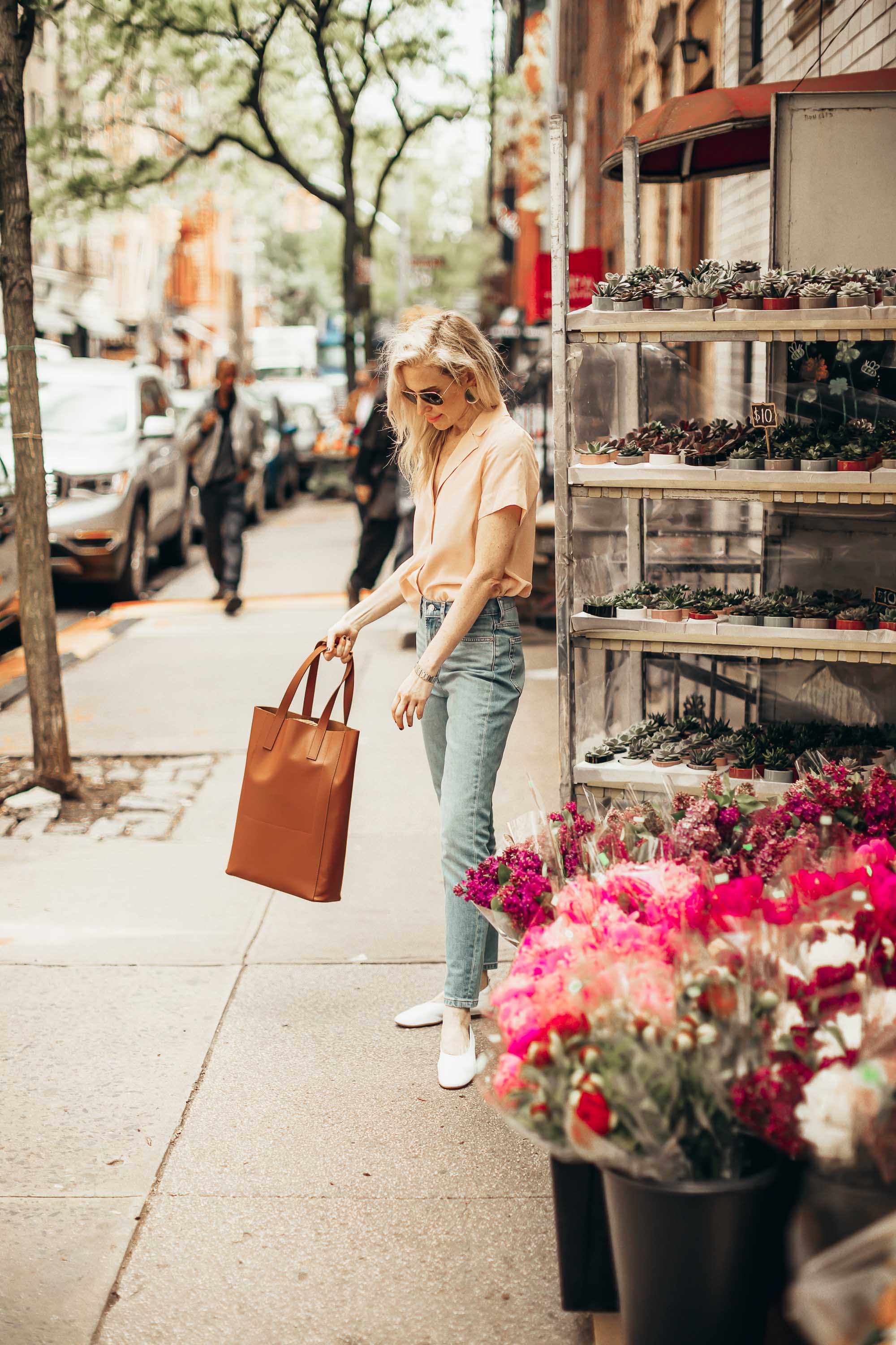 everlane-high-rise-skinny-yael-steren